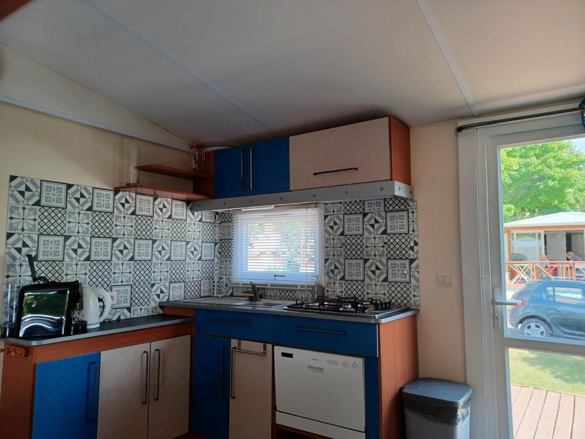 Flo'S Mobil-Home Saillagouse Exterior photo