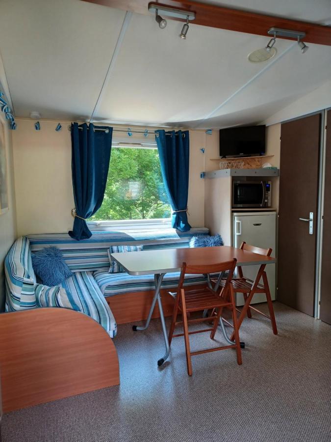Flo'S Mobil-Home Saillagouse Exterior photo